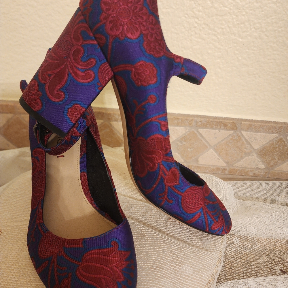 Via Spiga Floral Tapestry Mary Janes with Chunky Heel